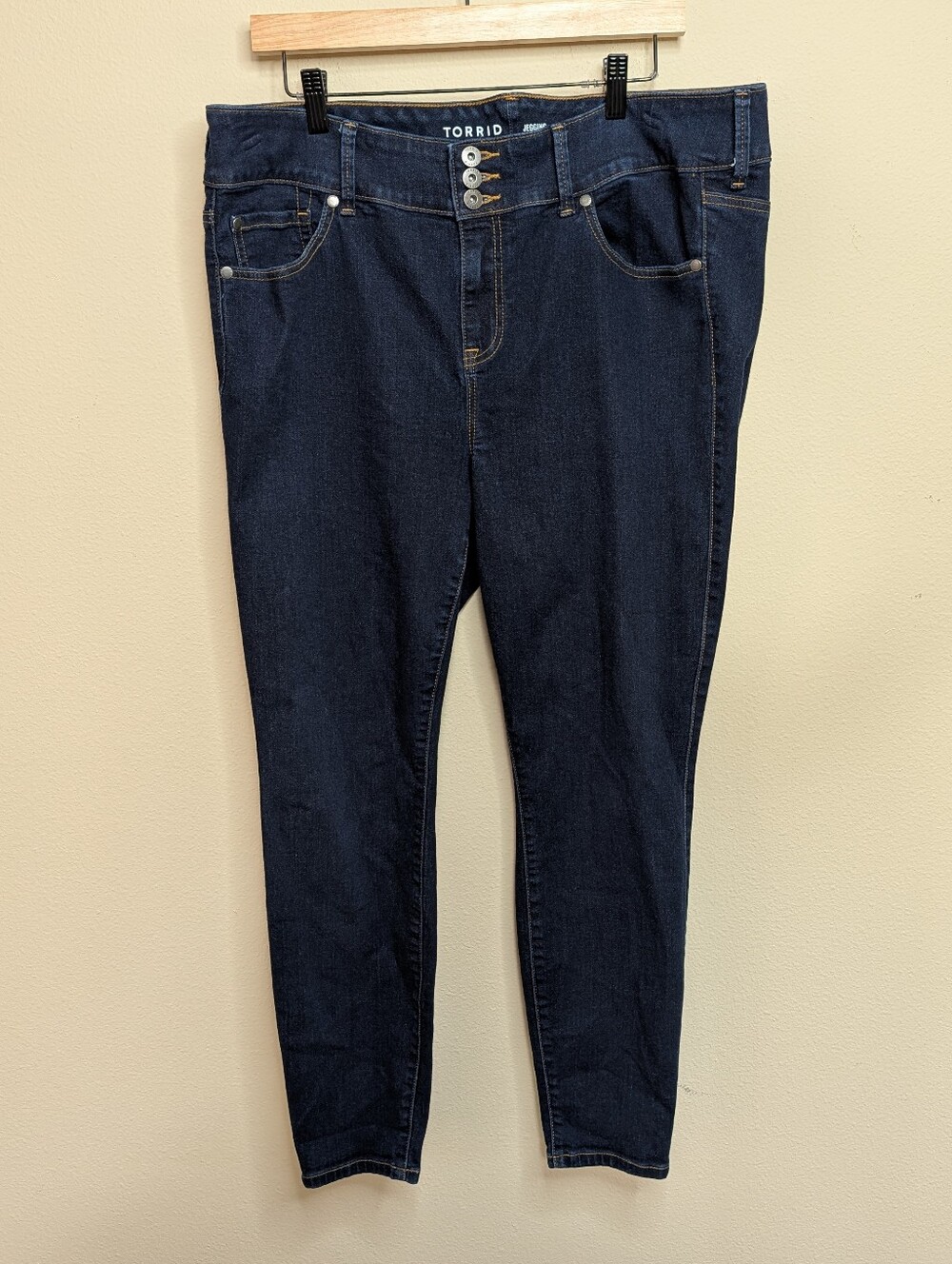 Torrid Super Soft Jegging Dark Wash Denim Plus Size‎ 18R